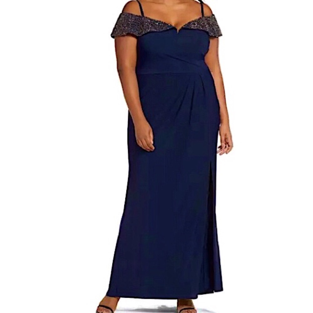NWT👗 XSCAPE Holiday/Prom Off the Shoulder Gown Dress